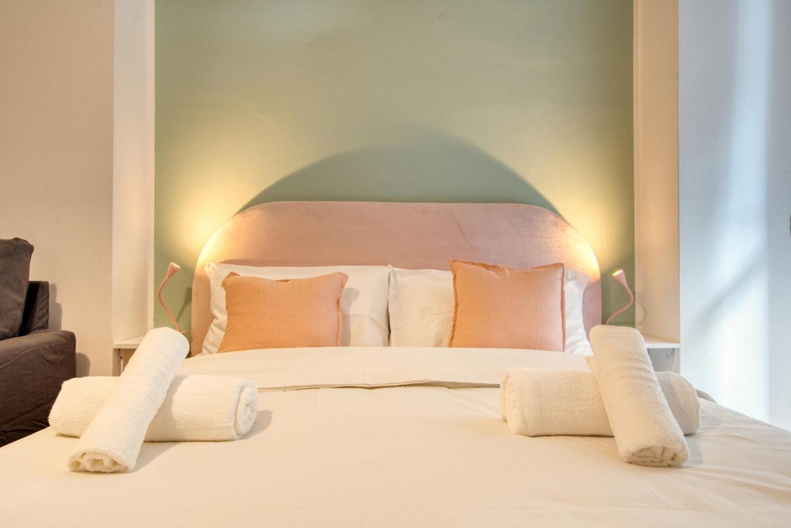 Gasthof Italianflat - Elegant With Balcony In Navigli Mailand